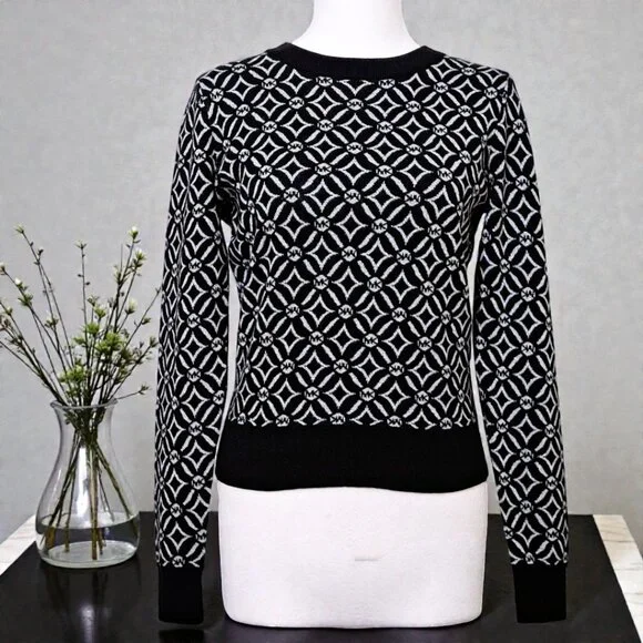 Michael Kors Size Medium (10-12) Black and Grey Logo Jacquard Sweater NW - Picture 2 of 13